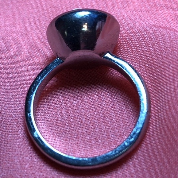 Ann Taylor Silver-toned cocktail ring; size 6 - Picture 3 of 5